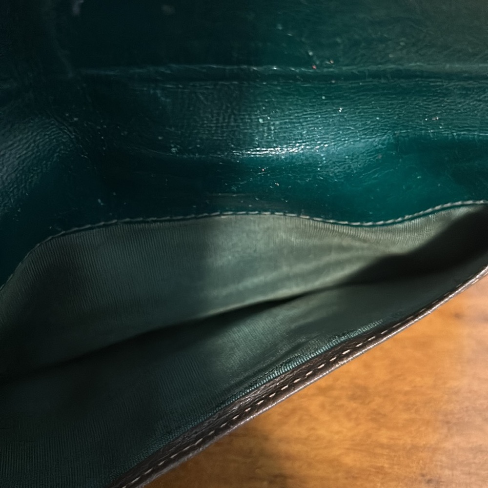 Vintage Gucci Wallet - Picture 9 of 10